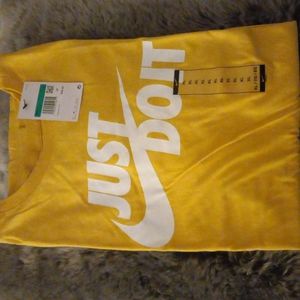 Men's Nike T-Shirt